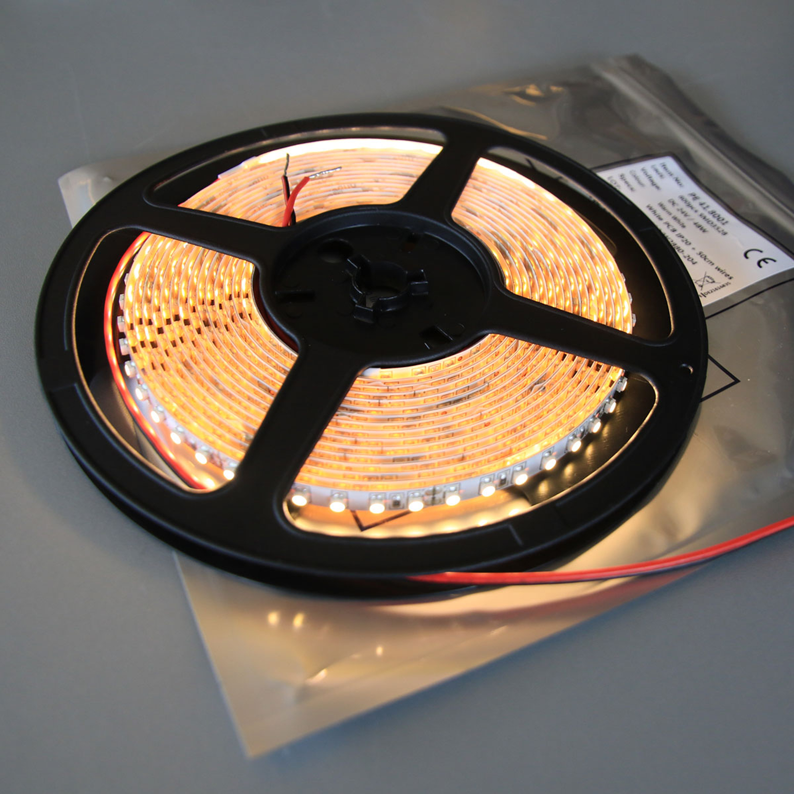 LED-nauha Mono 600 lämmin valkoinen 2900K IP20 48W