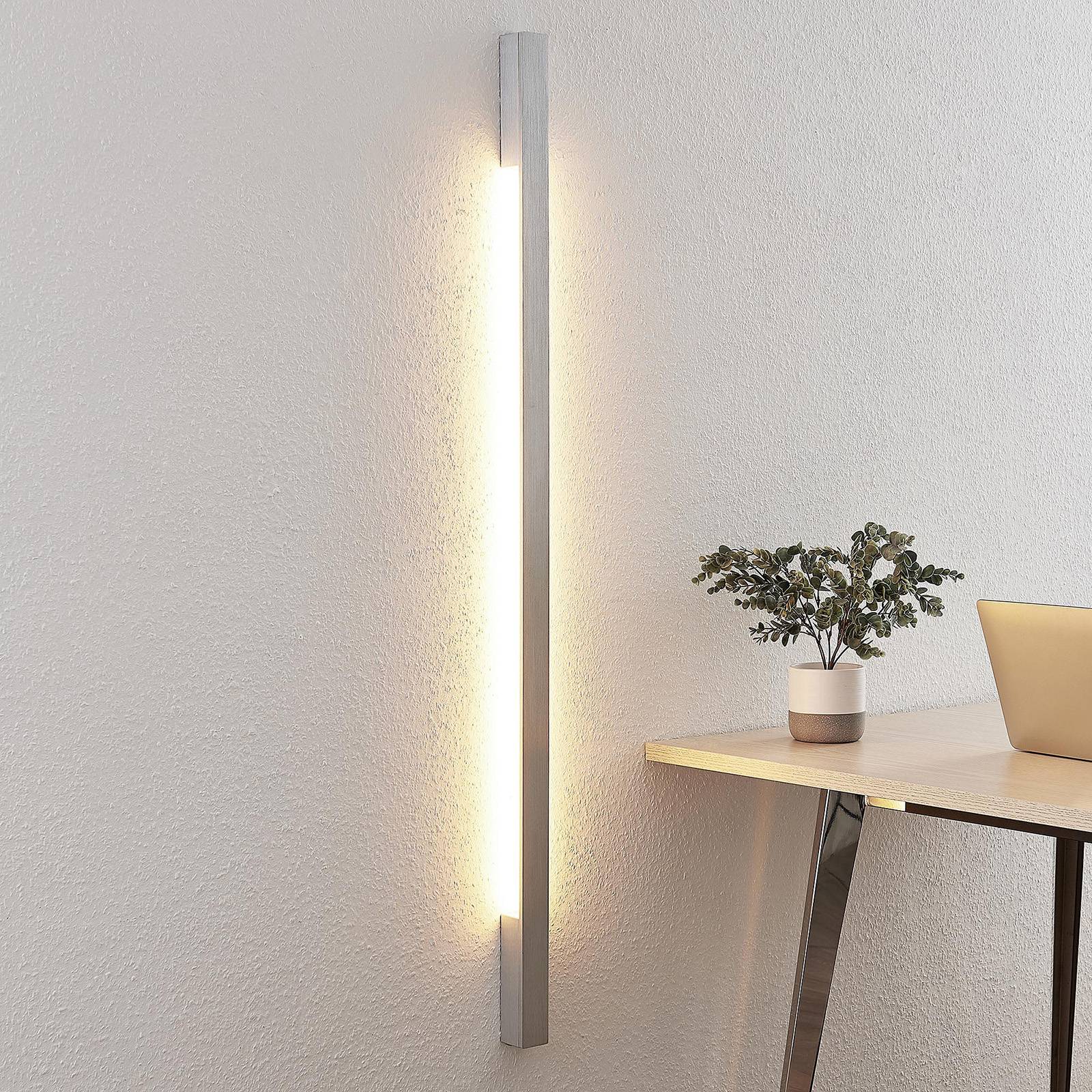 Arcchio Ivano -LED-seinävalaisin 130 cm, alumiini