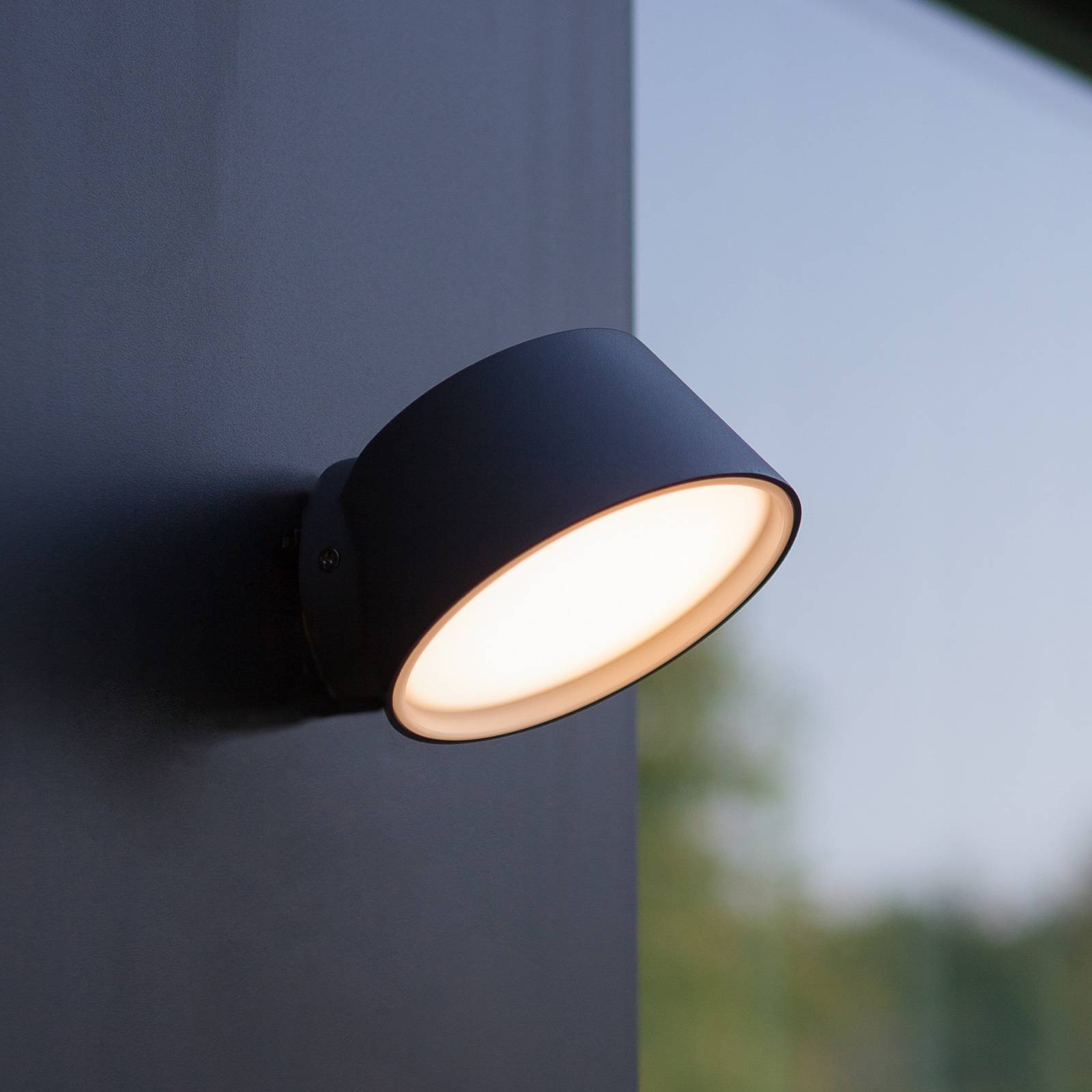 LED-ulkoseinävalaisin Dakota, Tuya-teknologia