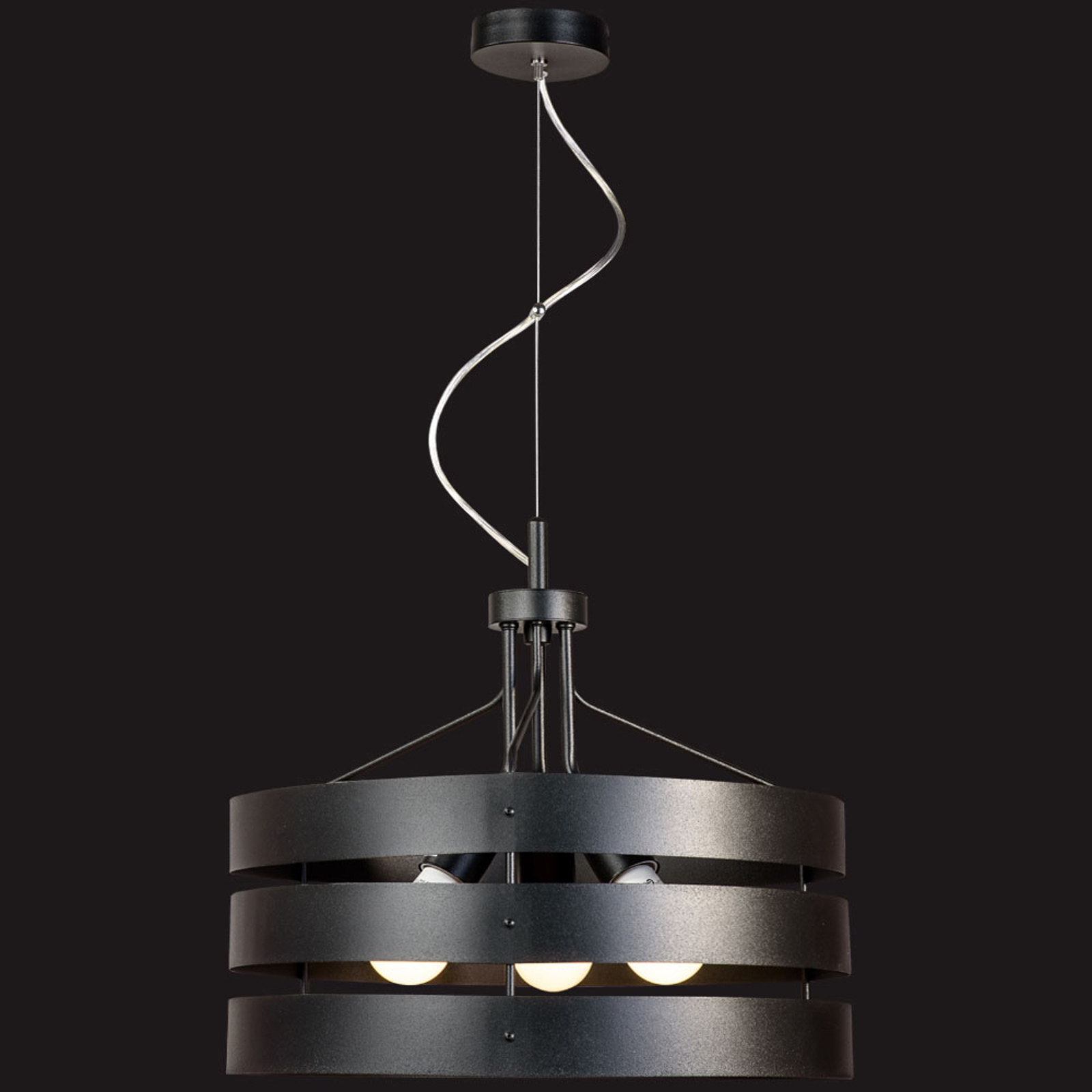 Riippuvalo Ruby, musta