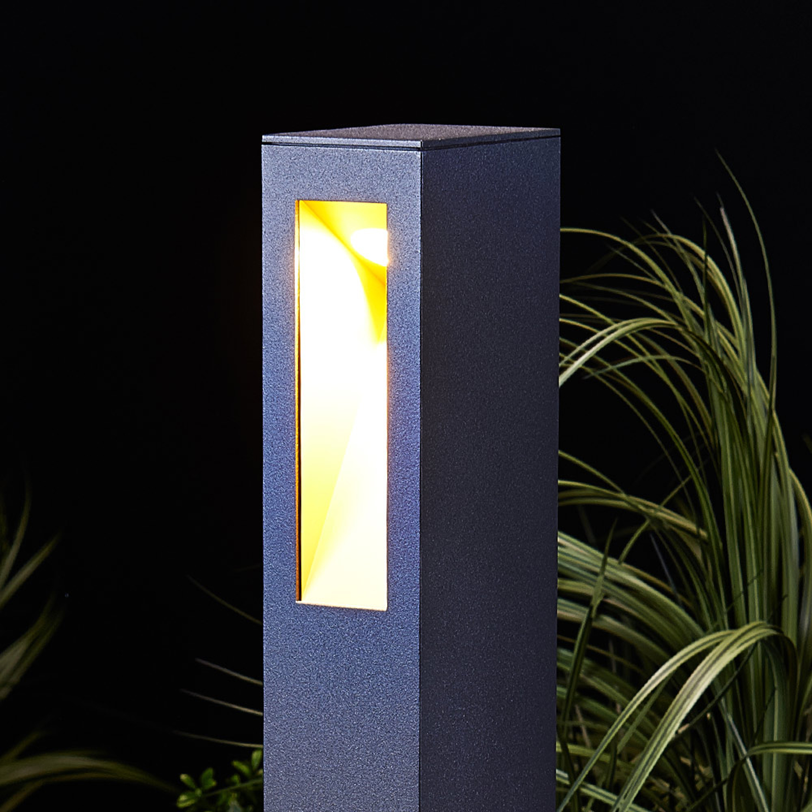 Suoralinjainen LED-pylväsvalaisin Jenke