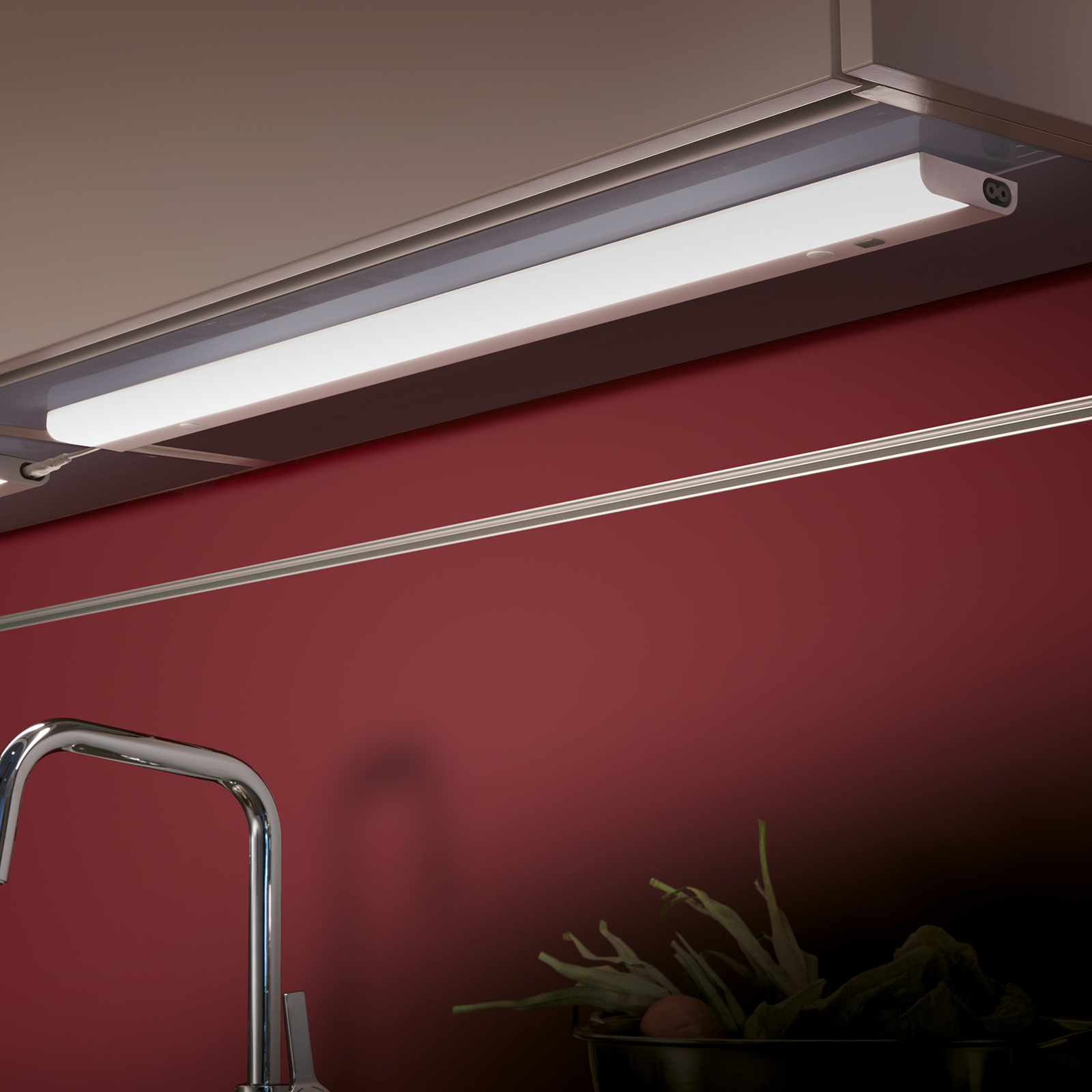 LED-kaapinalusvalaisin Simeo, 77 cm pitkä