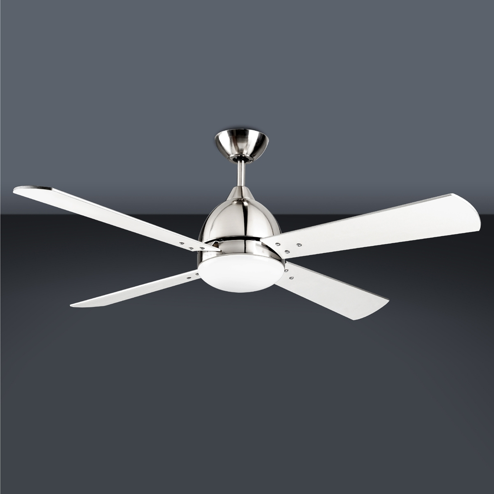 Borneo -moderni kattoventilaattori nikkelisenä