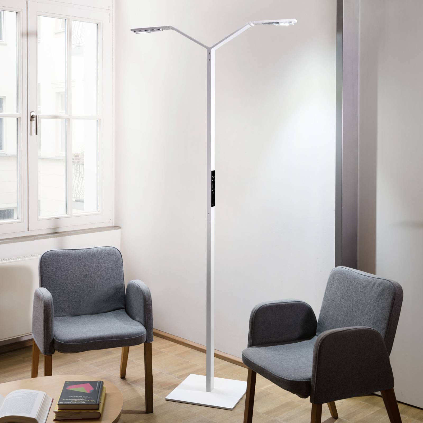 Luctra Floor Twin Linear LED-lattiavalo valkoinen