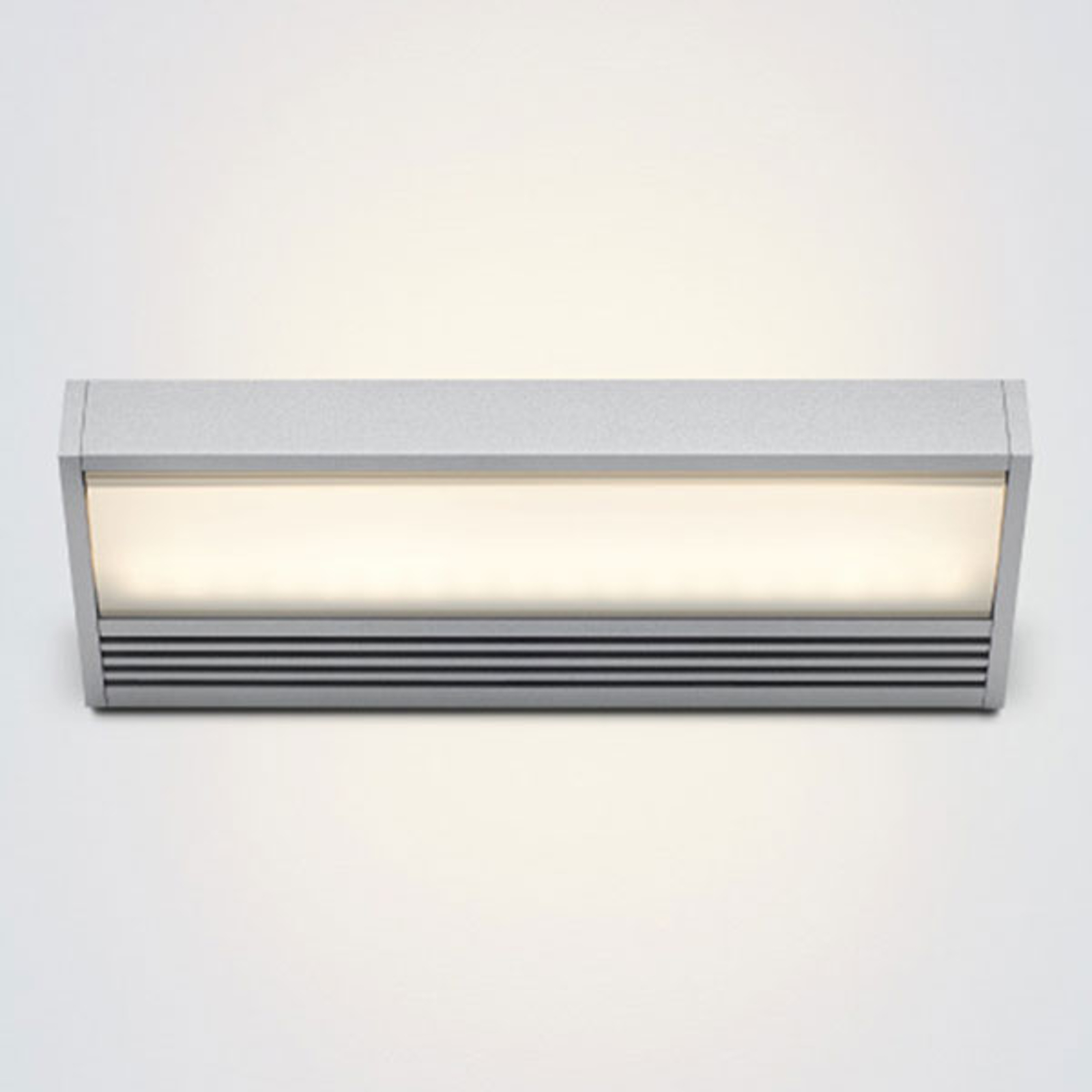 serien.lighting SML – LED-seinävalaisin hopea